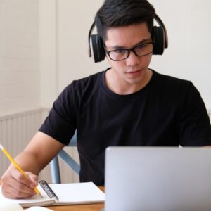 Student using chatgpt to write essay ethically